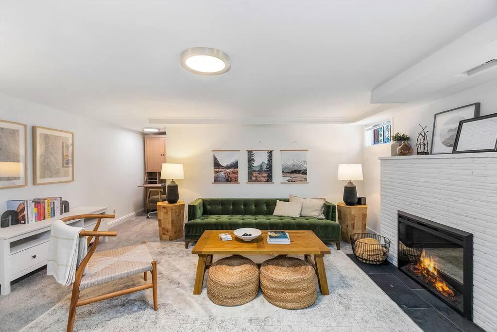 Lilac In Law, Picturesque Lower Unit Сиэтл Экстерьер фото