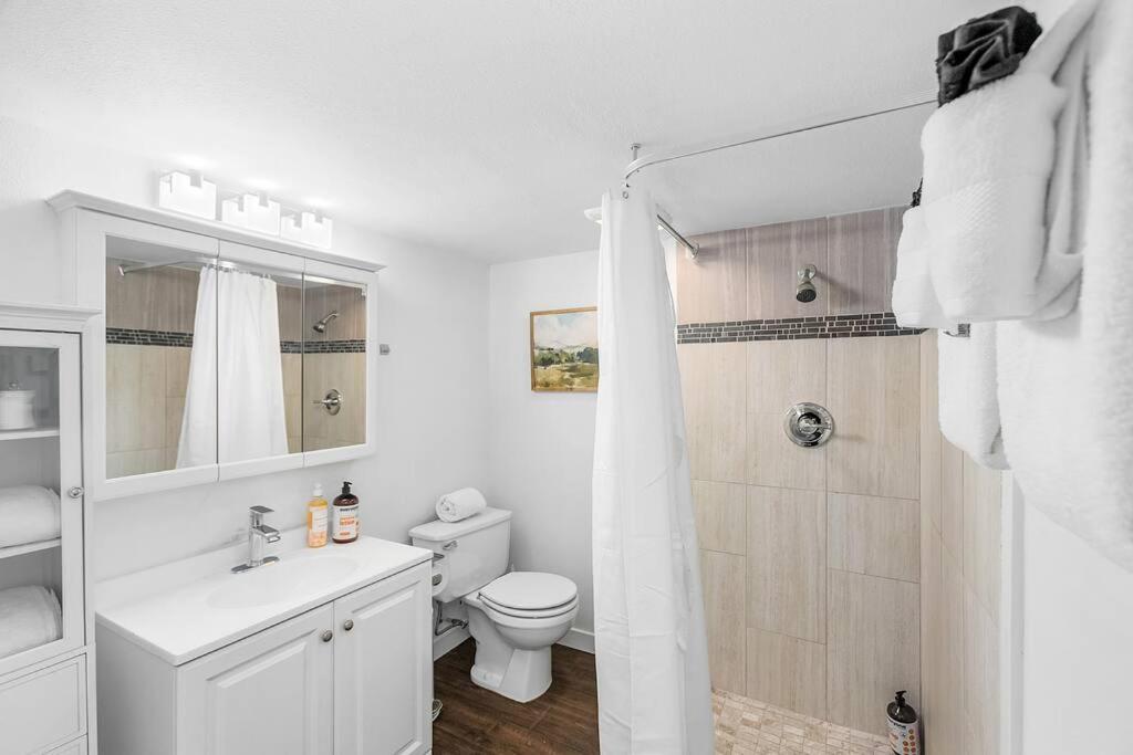 Lilac In Law, Picturesque Lower Unit Сиэтл Экстерьер фото